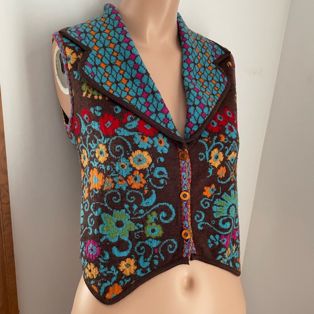 Closing!❄️ 18.5” PTP Rare quality IVKO BEAUTY!! wool Serbia sweater vest top